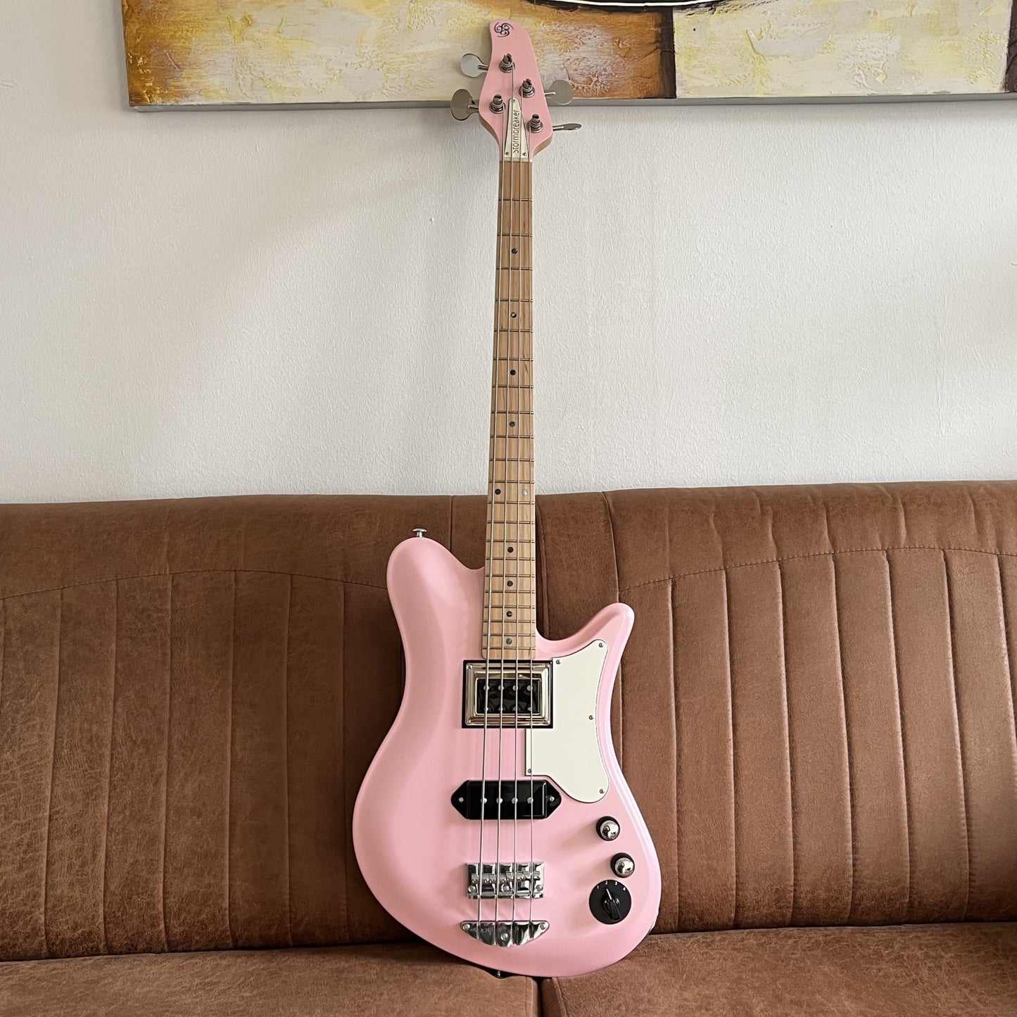 Oopegg Stormbreaker pearl pink couch