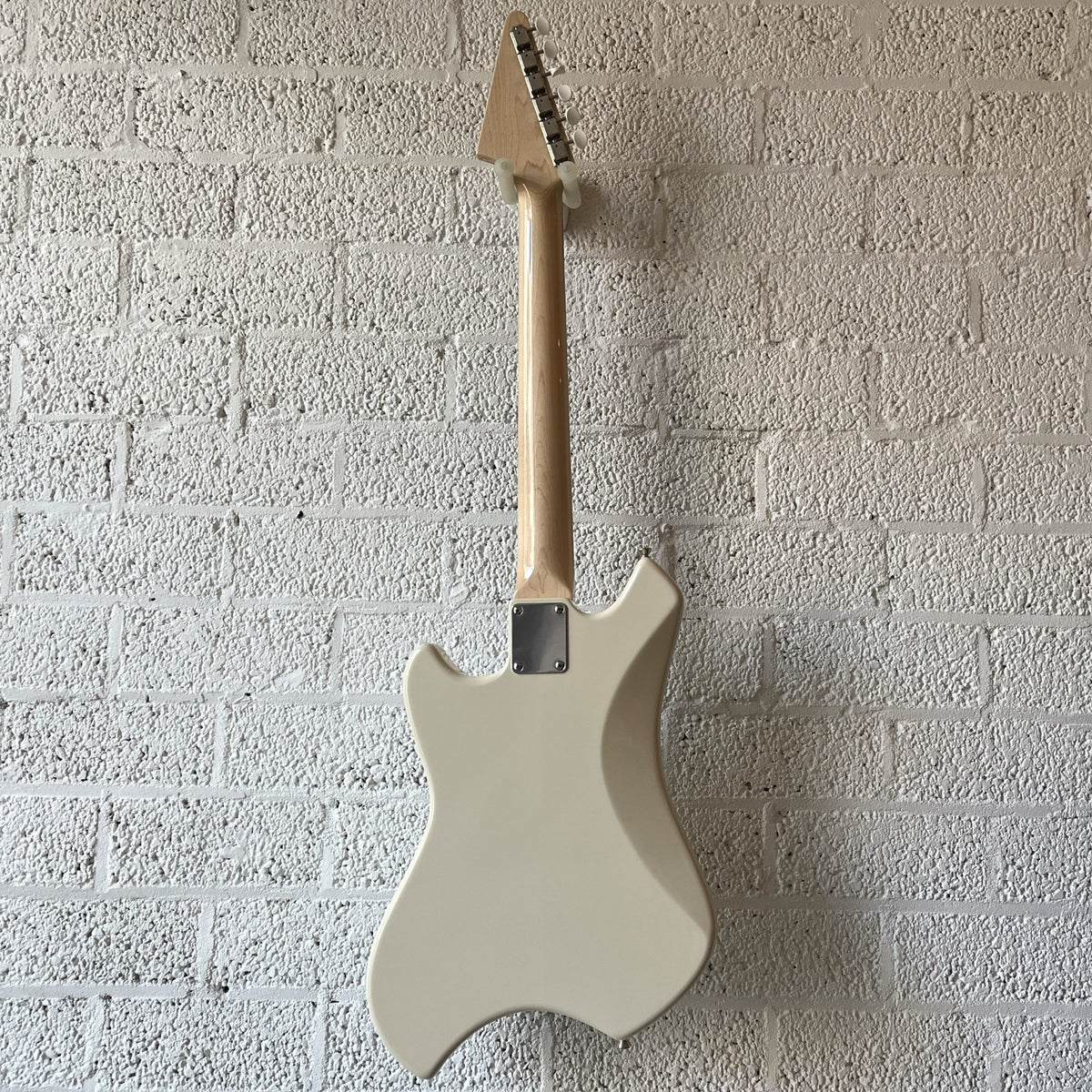 kaminari swinger 69 desert sand back view
