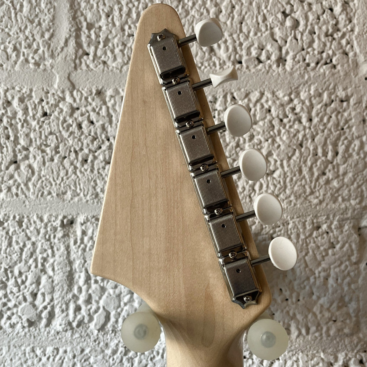 kaminari swinger 69 special sherwood green headstock back view