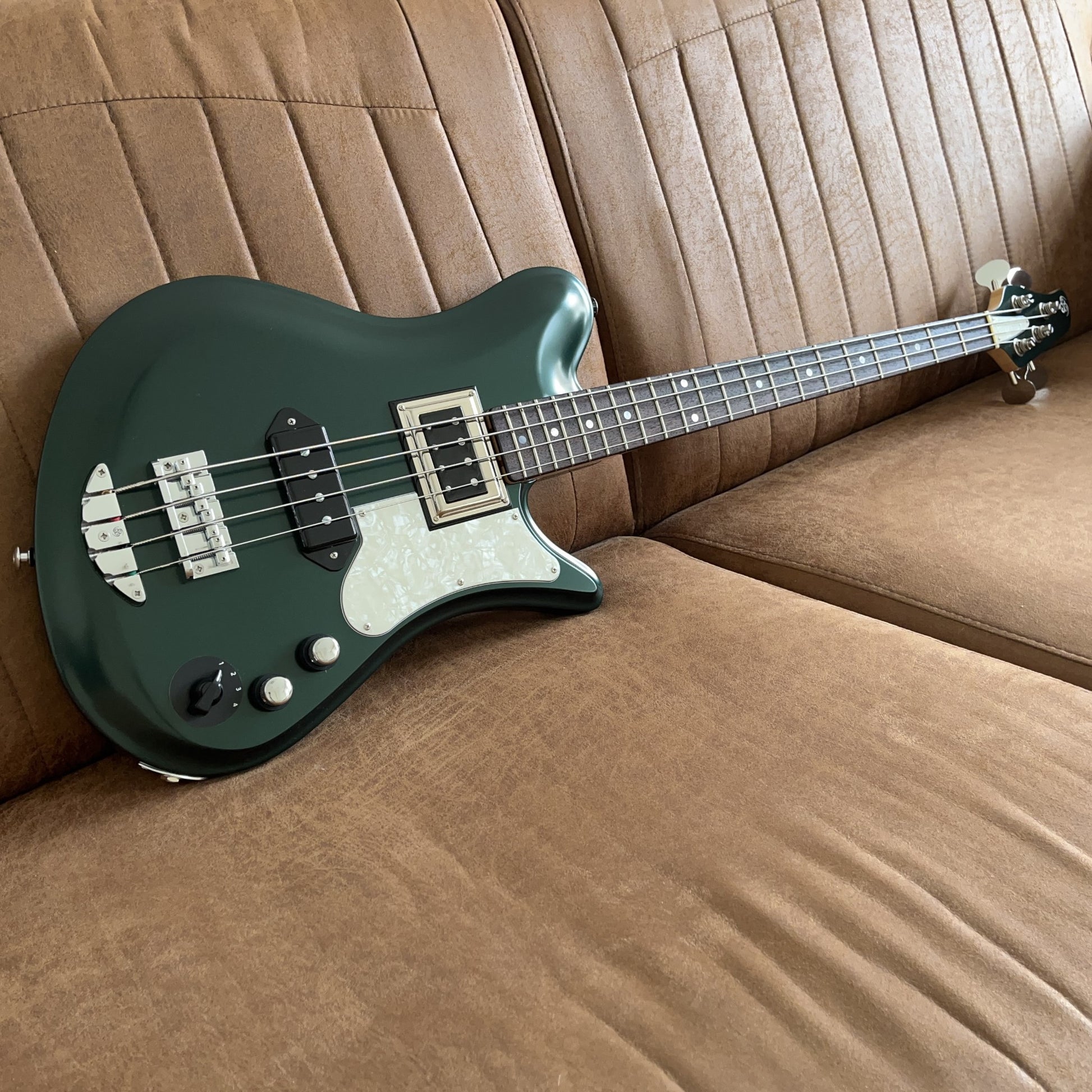 Oopegg Stormbreaker Dark Green Metallic horizontal