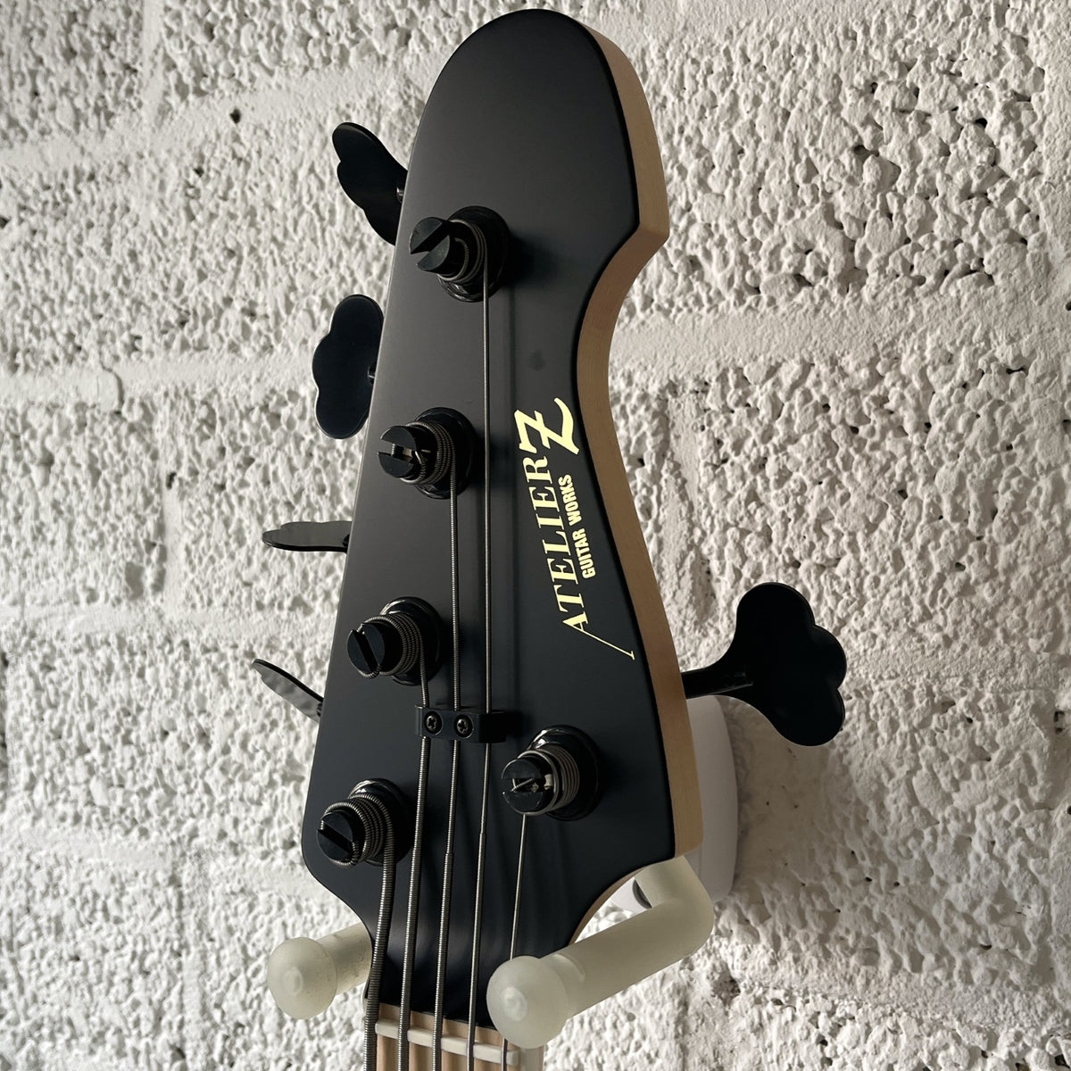 atelier z beta5 custom black silver line headstock
