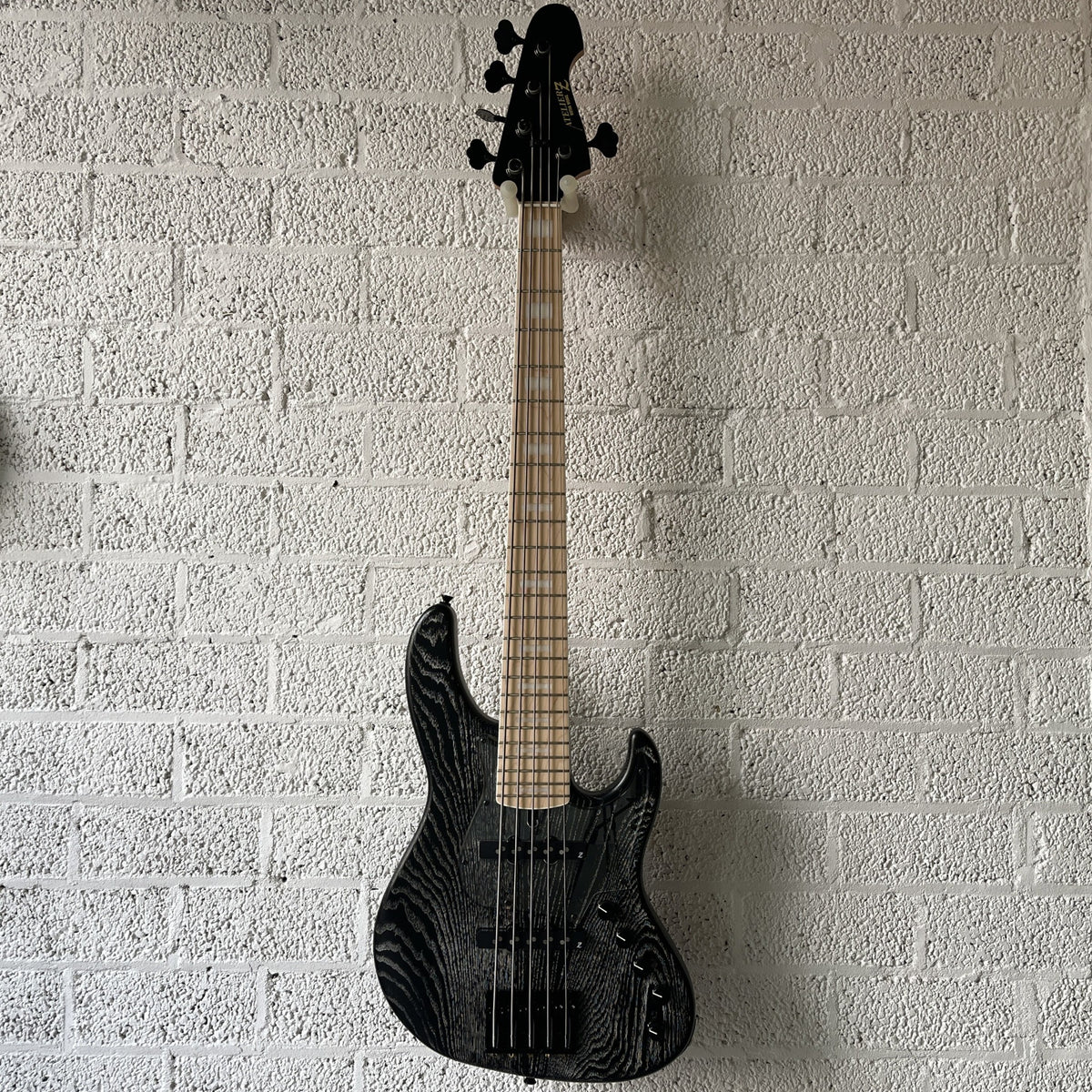 atelier z beta5 custom black silver line