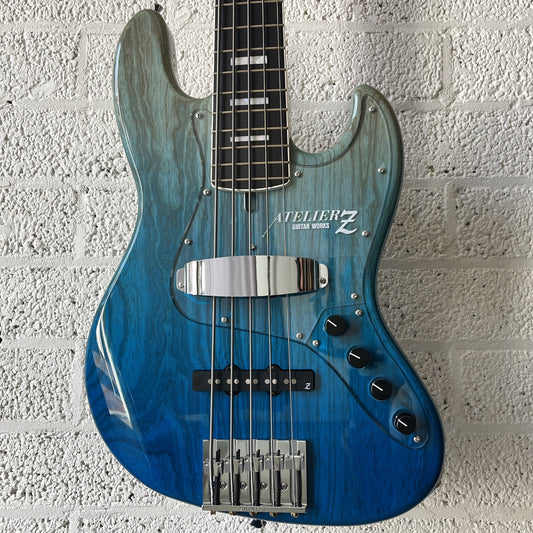 atelier z m265 19p custom fade blue body closeup