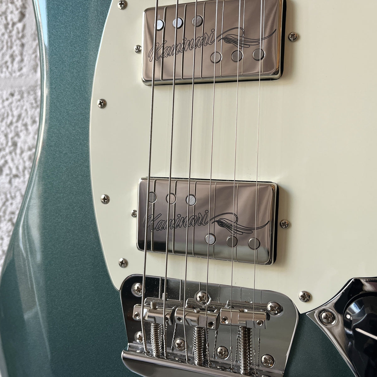 kaminari swinger 69 special sherwood green humbuckers
