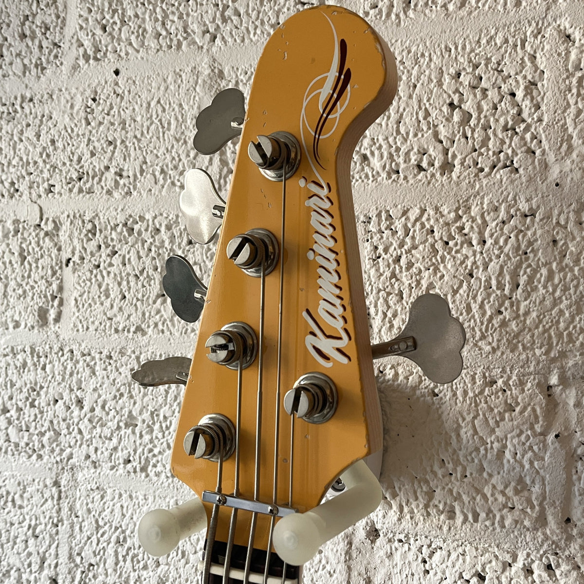 kaminari yardbird yu-suto sunflower yellow headstock angled right