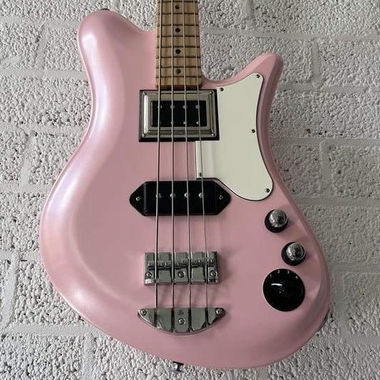 oopegg stormbreaker bass pearl pink body closeup low angle