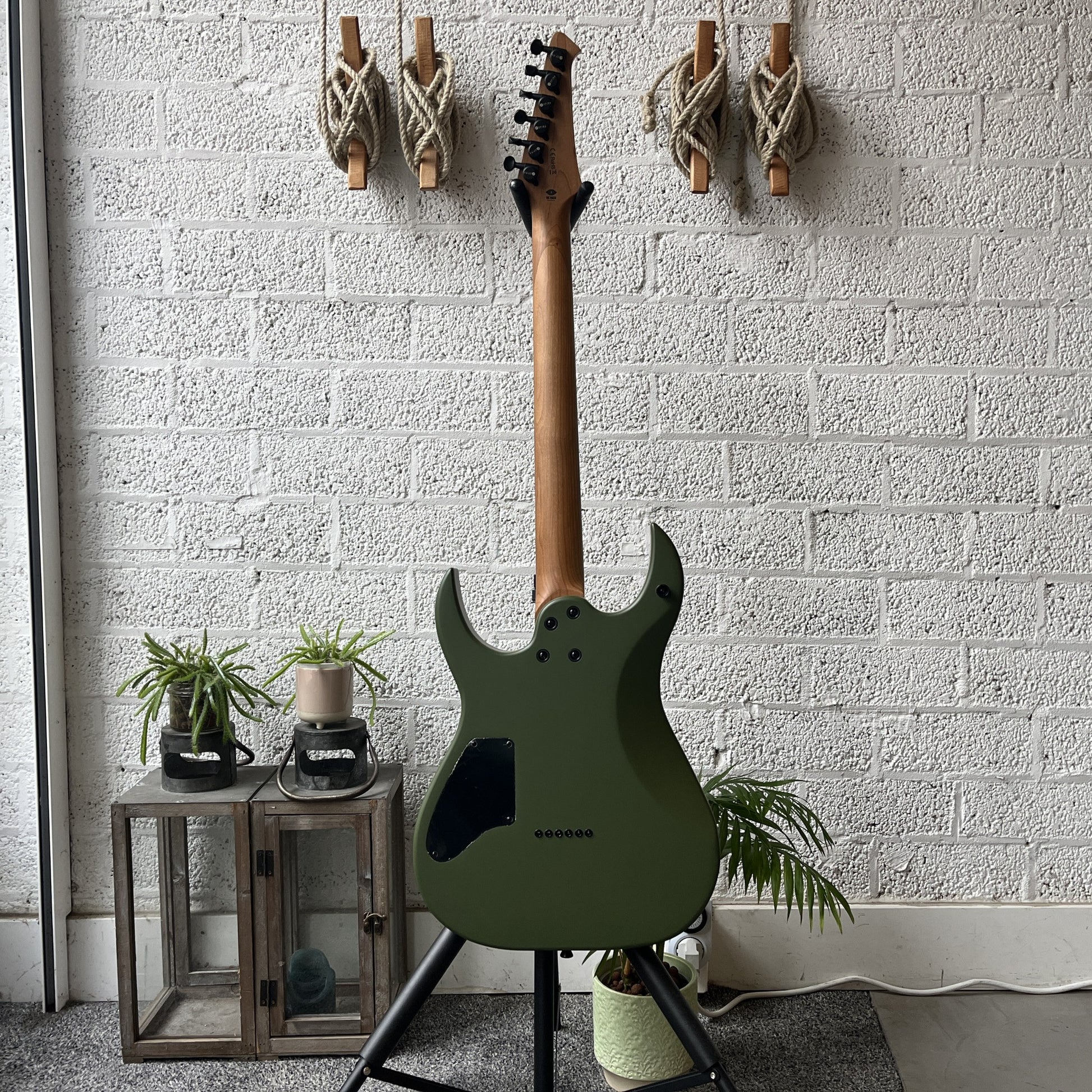 spira s-400 satin dark green electric guitar back view