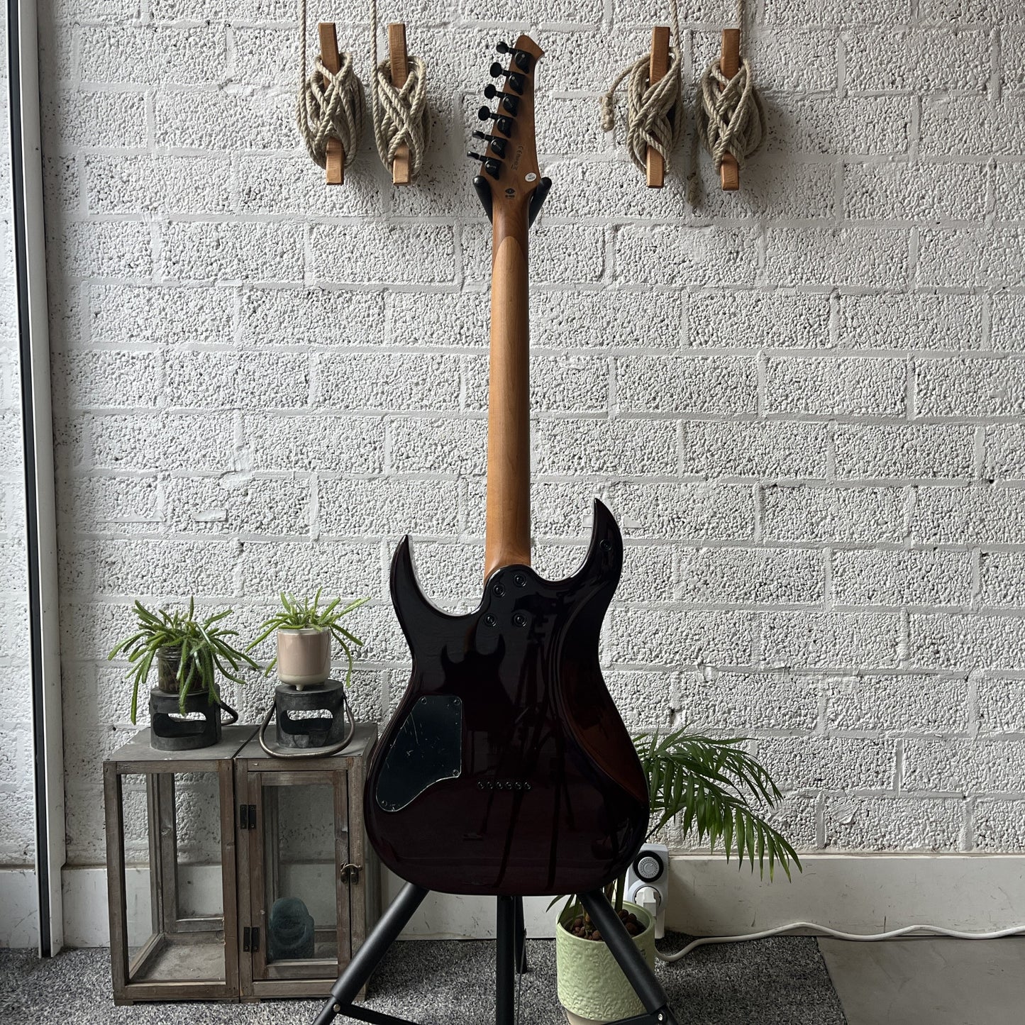 spira s-450 transparent green electric guitar back view