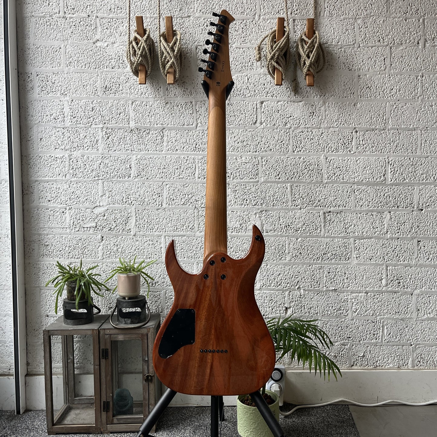 spira s-507 trans grey 7-string electric guitar back view